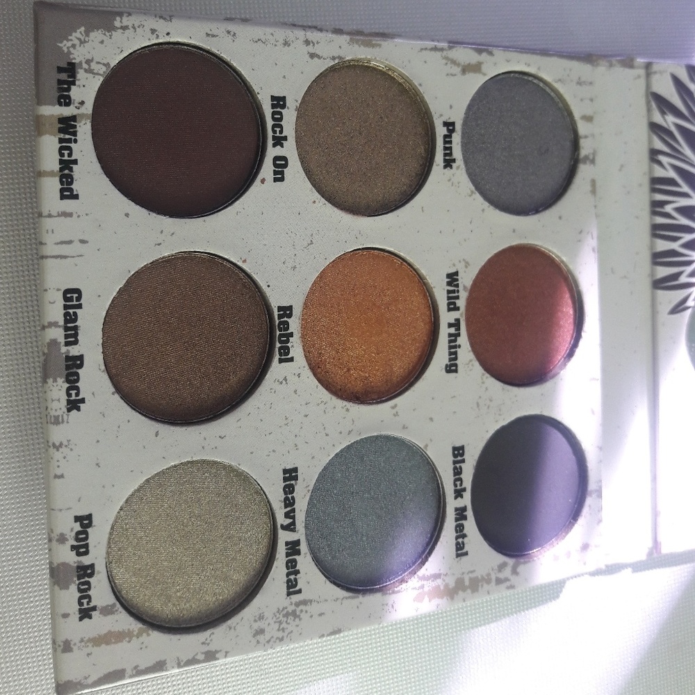 GLAM METAL PALETTE